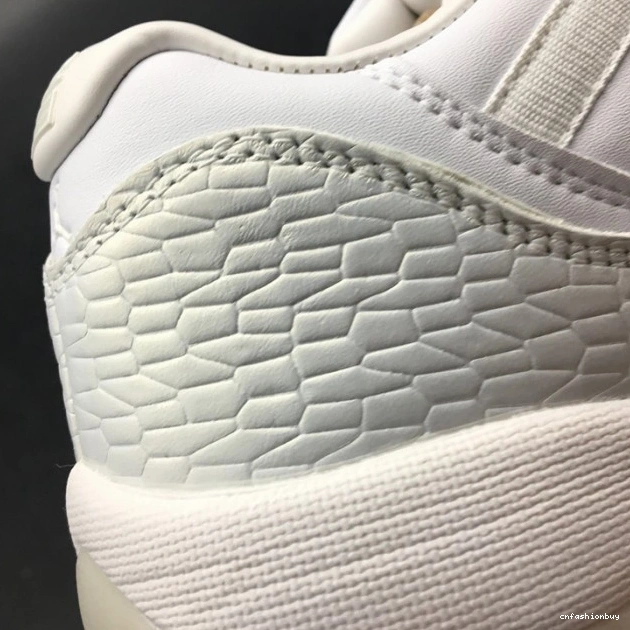 Frost Jordan Low Heiress White 11 Air 897331-100 0707